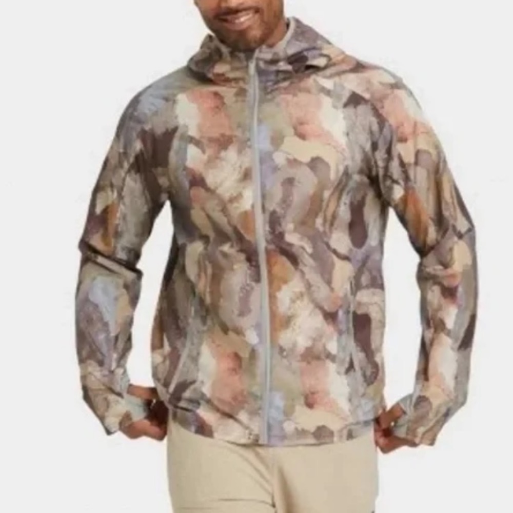 All in Motion Windbreaker. Brick and Grey Camouflage. Packable. Size XXL. NWT